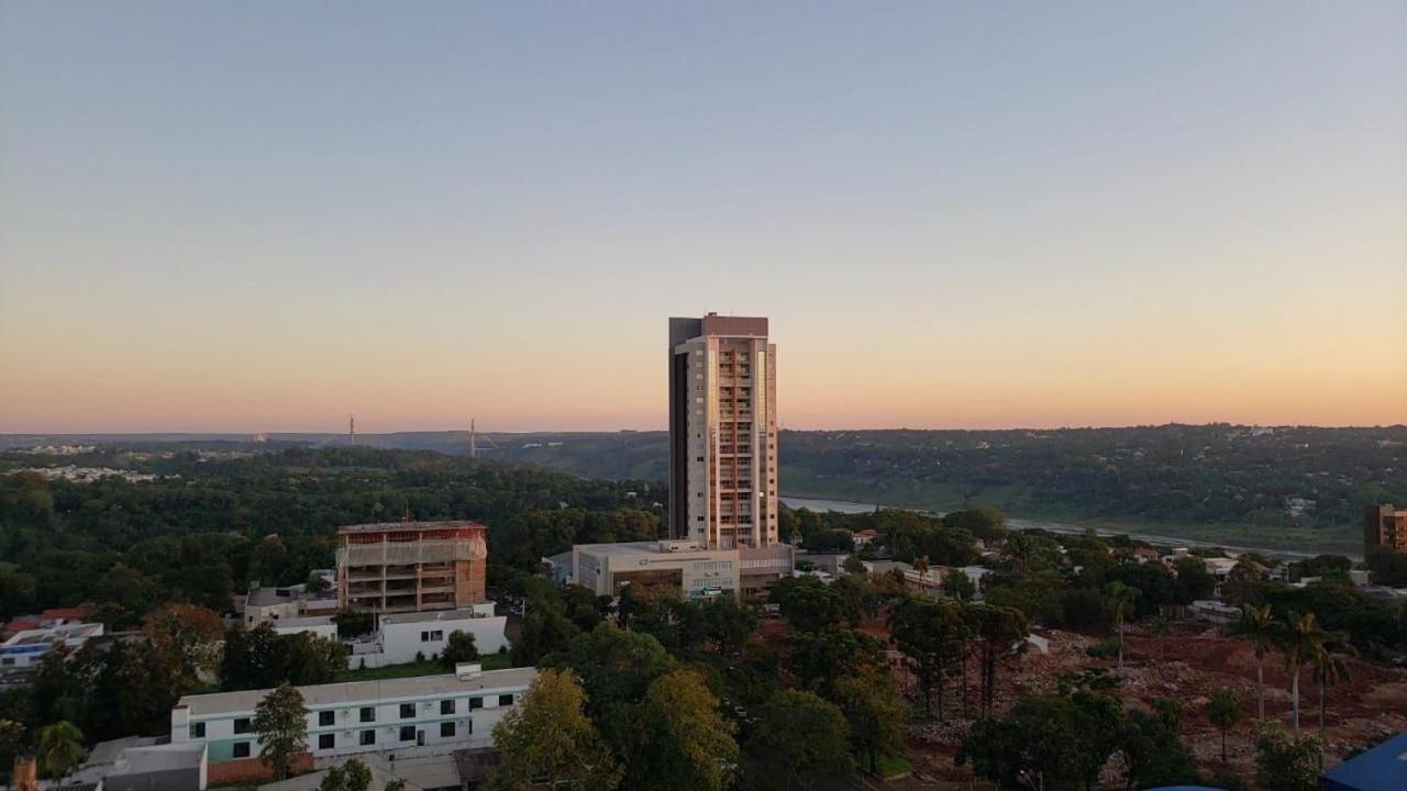 Lindissimo Apt No Ultimo Andar No Centro De Foz Com Vista Incrivel Apartment Фос ду Игуасу Екстериор снимка